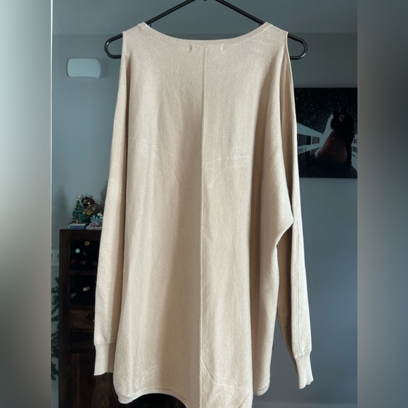 NWT- Tan sweater with keyhole at the shoulder - Picture 4 of 5